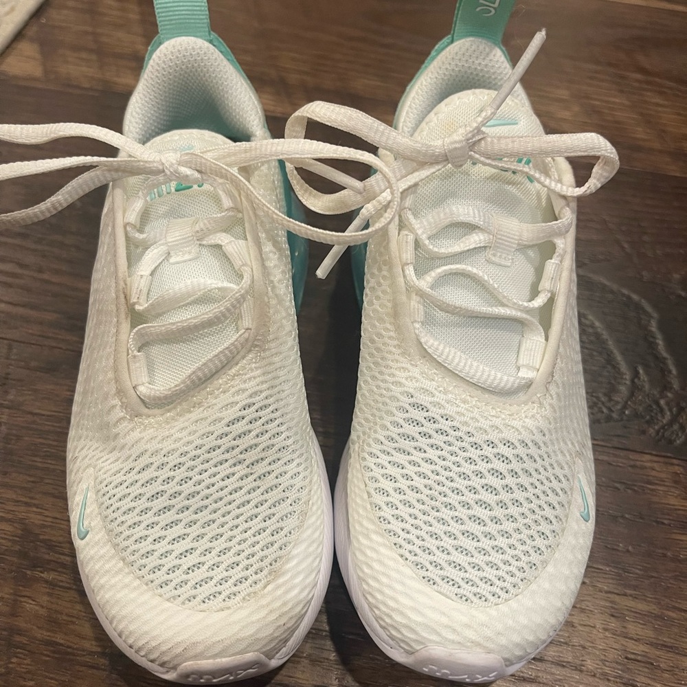 Nike White and Green Sneakers with Breathable Mesh